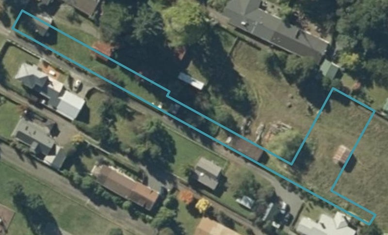 11 Elder Lane, Tūrangi - Carousel 1