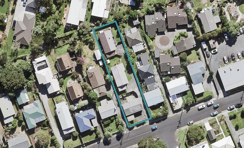 1/29 Sunnyhaven Avenue, Beach Haven, Auckland - Carousel 1