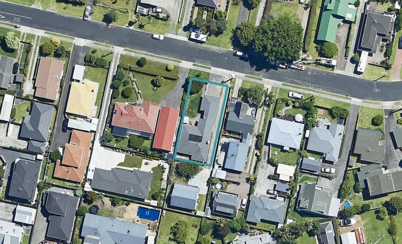 12 Brinkley Road, Otumoetai, Tauranga - Carousel 1