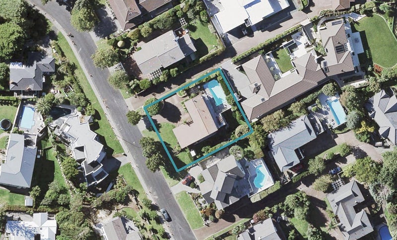 22 Tainui Road, Cockle Bay, Auckland - Carousel 1