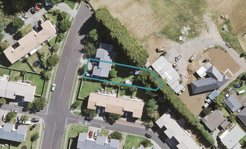 34 Marinich Drive South, Ranui, Auckland - Carousel 1