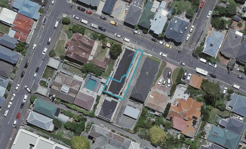 4D Armour Avenue, Mount Victoria, Wellington - Carousel 1