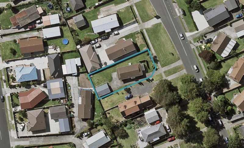 60 Hollyford Drive, Clover Park, Auckland - Carousel 1