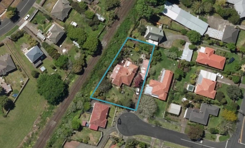6 Curtis Street, Kensington, Whangarei - Carousel 1