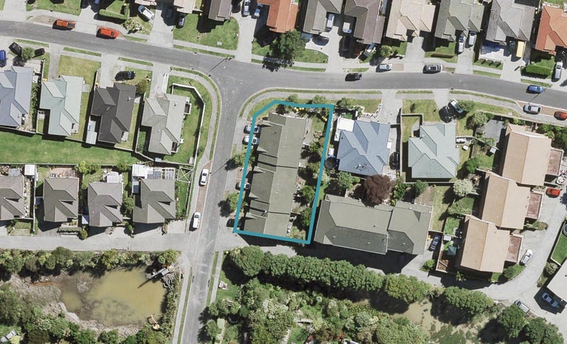 29 Lucienne Drive, Ranui, Auckland - Carousel 1
