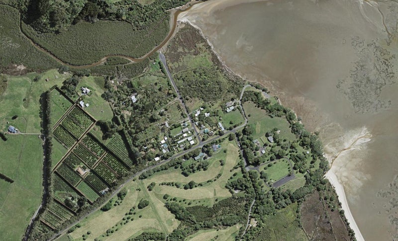 8 Featon Avenue, Waiuku - Carousel 1