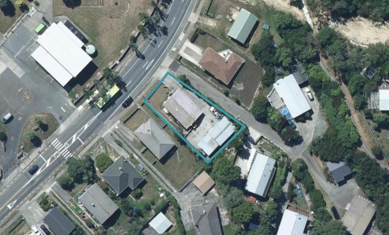 14 Omapere Street, Waitangirua, Porirua - Carousel 1