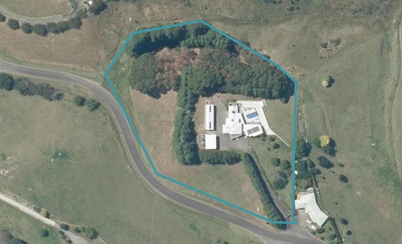 40 Pineleigh Drive, Poraiti, Napier - Carousel 1