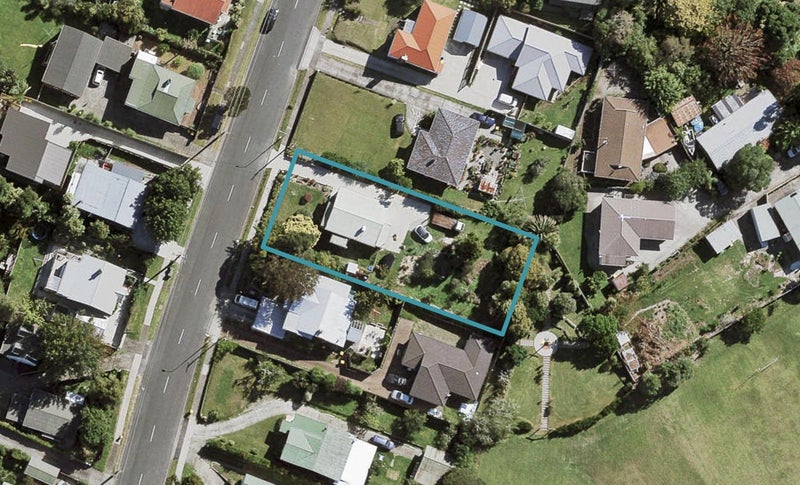9/52 Newington Road, Henderson, Auckland - Carousel 1