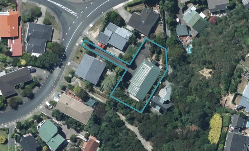 21 Leeward Drive, Whitby, Porirua - Carousel 1