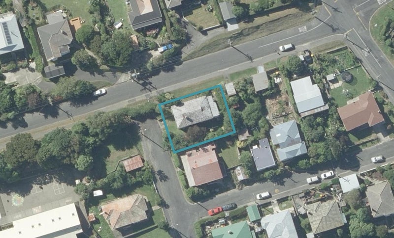 36 Totara Street, Ravensbourne, Dunedin - Carousel 1