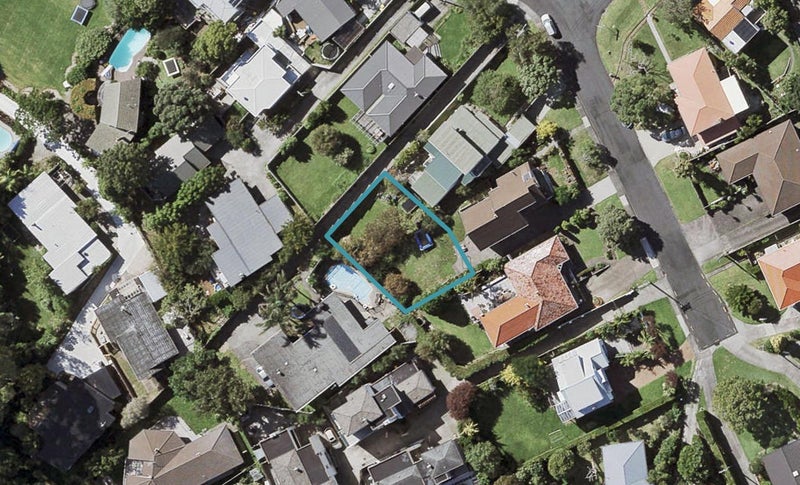 29A Tobruk Crescent, Milford, Auckland - Carousel 1