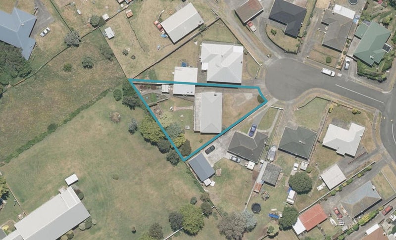 9 Kuaka Place, Castlecliff, Whanganui - Carousel 1