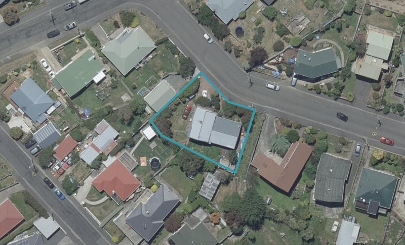 4 Dalrymple Street, Pine Hill, Dunedin - Carousel 1