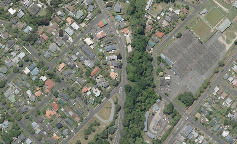 1 Great North Road, Saint Johns Hill, Whanganui - Carousel 1