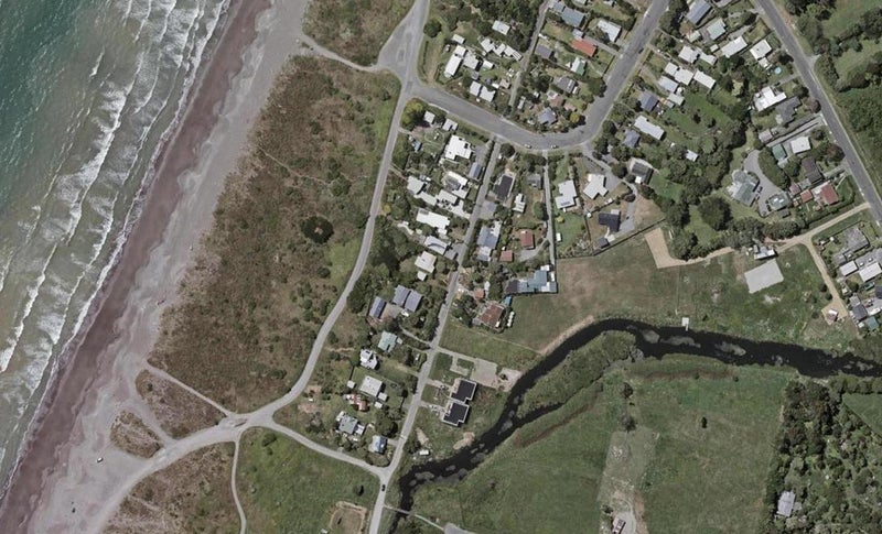 37 Kapiti Lane, Otaki Beach, Otaki - Carousel 1