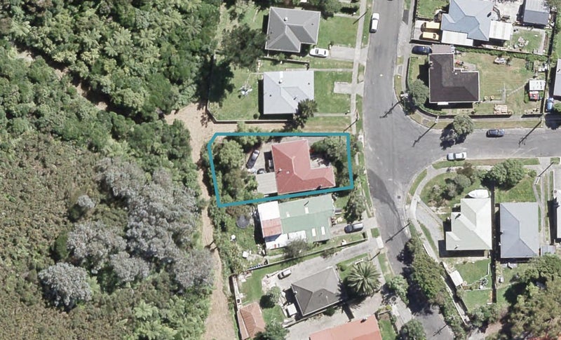17 Willcox Grove, Naenae, Lower Hutt - Carousel 1