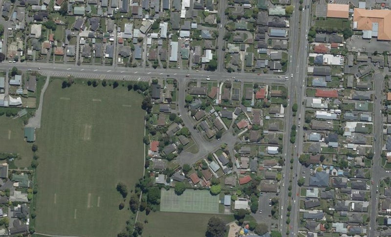 7 Saunders Place, Redwood, Christchurch - Carousel 1