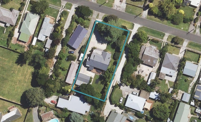 18 Bulwer Road, Te Hapara, Gisborne - Carousel 1