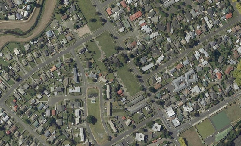100 Botanical Road, Takaro, Palmerston North - Carousel 1