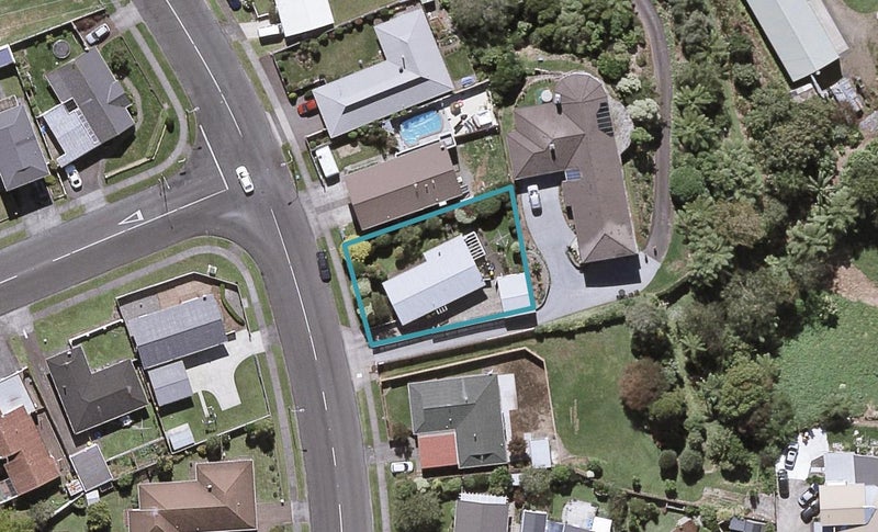124 Heta Road, Highlands Park, New Plymouth - Carousel 1