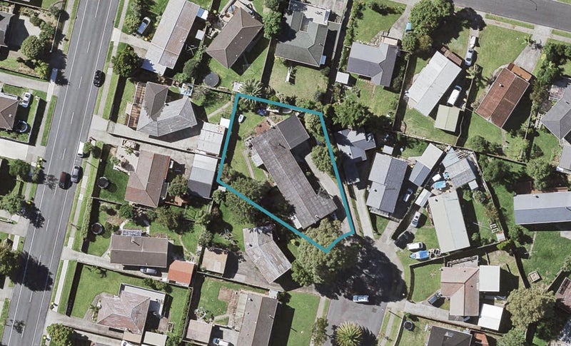 2/24 Medina Place, Half Moon Bay, Auckland - Carousel 1