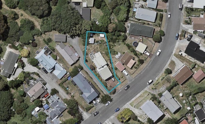 17 Pitoitoi Street, Otaihanga, Paraparaumu - Carousel 1