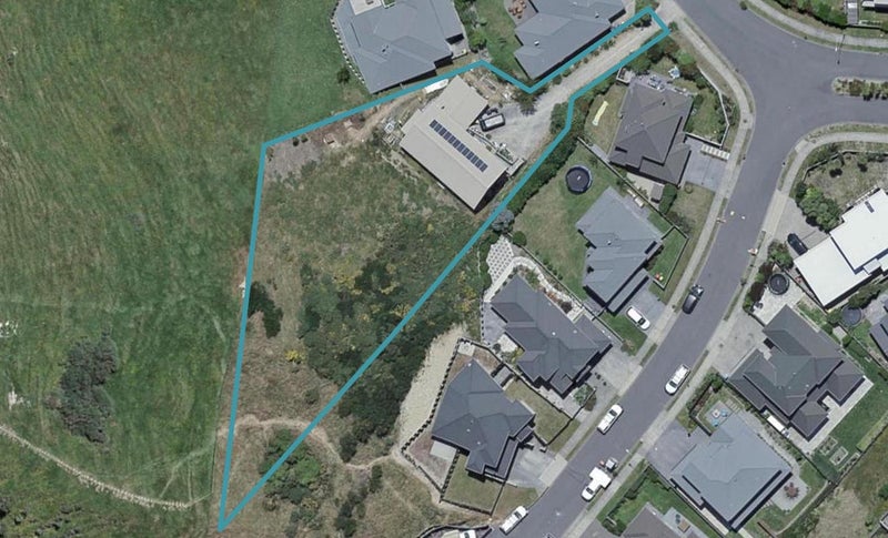 3 Yarnbrook Grove, Churton Park, Wellington - Carousel 1