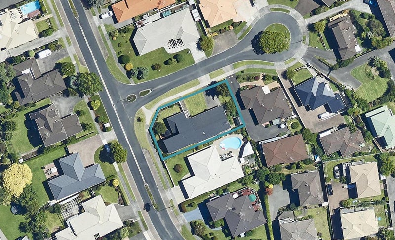 2 Esme Place, Matua, Tauranga - Carousel 1