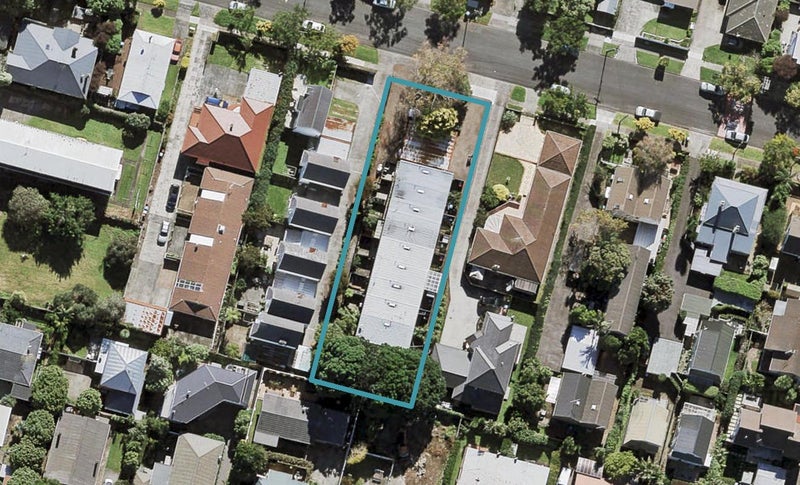2/7 Patterson Street, Sandringham, Auckland - Carousel 1