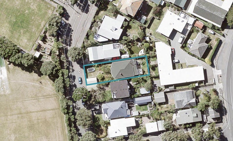 91 Oroua Street, Eastbourne, Lower Hutt - Carousel 1