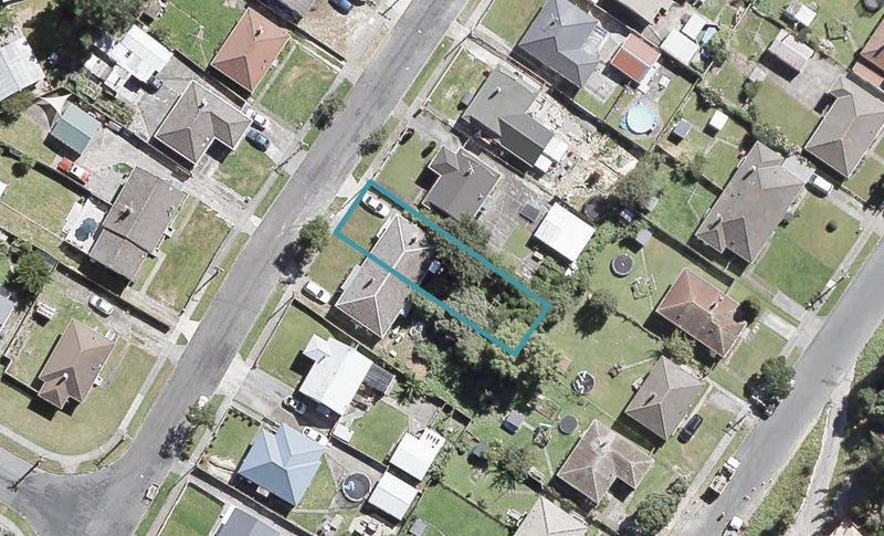 25 Toomath Street, Naenae, Lower Hutt - Carousel 1