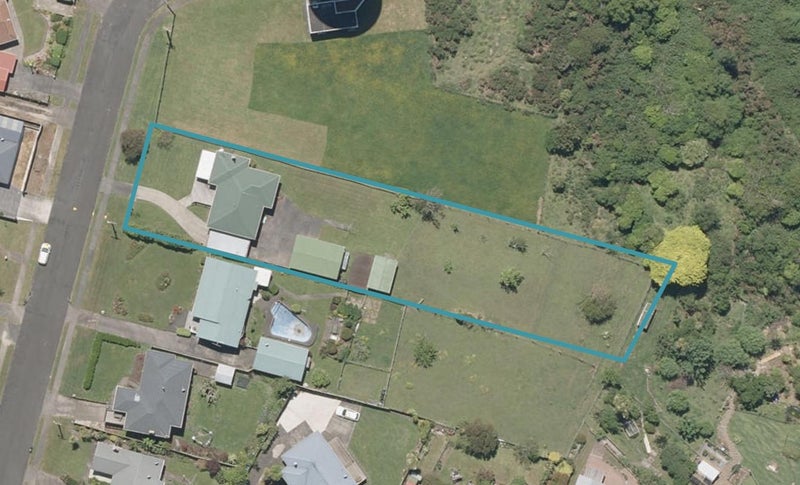 9 Bastia Avenue, Bastia Hill, Whanganui - Carousel 1