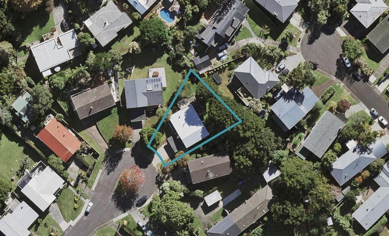 19 Munstead Place, Hillcrest, Auckland - Carousel 1