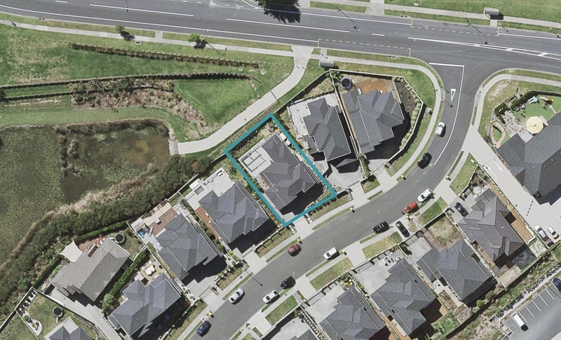 5 Ballyboe Place, Pinehill, Auckland - Carousel 1