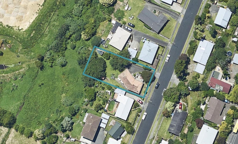 14 Burns Street, Gate Pa, Tauranga - Carousel 1