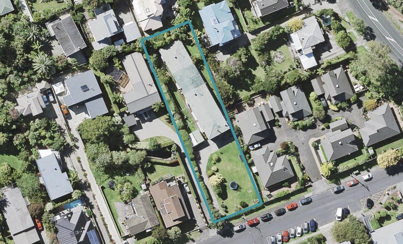 4/3 Penzance Road, Mairangi Bay, Auckland - Carousel 1