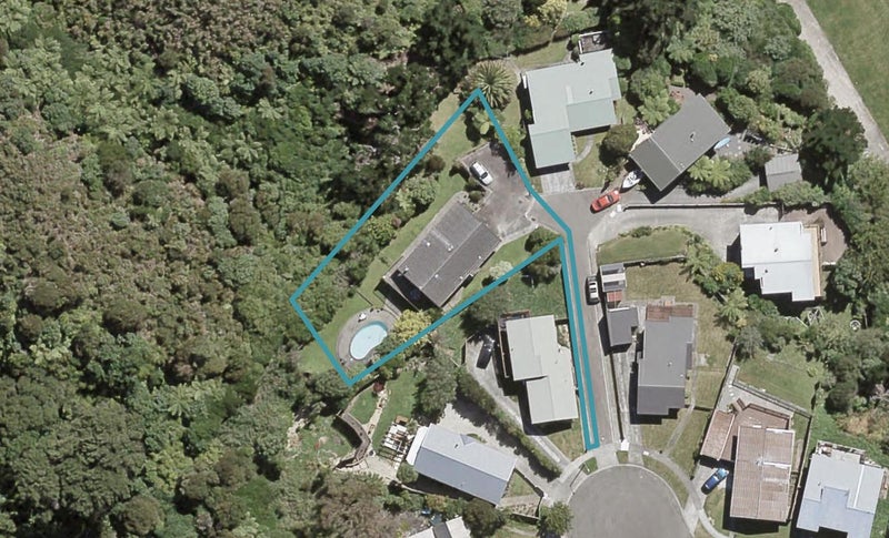 12 Greenwich Grove, Stokes Valley, Lower Hutt - Carousel 1