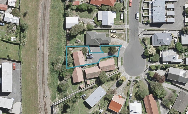 7A Awamutu Grove, Waiwhetu, Lower Hutt - Carousel 1