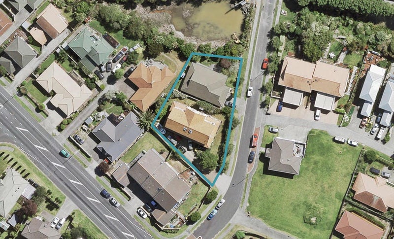 1/4 Lucienne Drive, Ranui, Auckland - Carousel 1