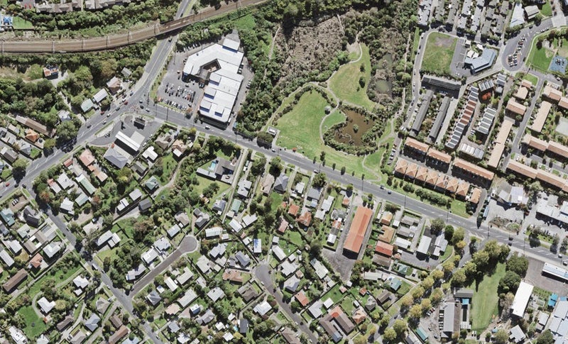 19 Margan Avenue, New Lynn, Auckland - Carousel 1