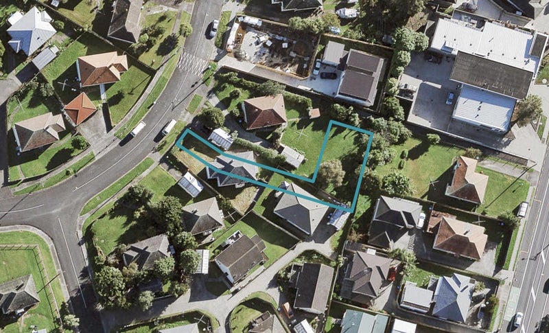 8 Freeland Avenue, Mount Roskill, Auckland - Carousel 1