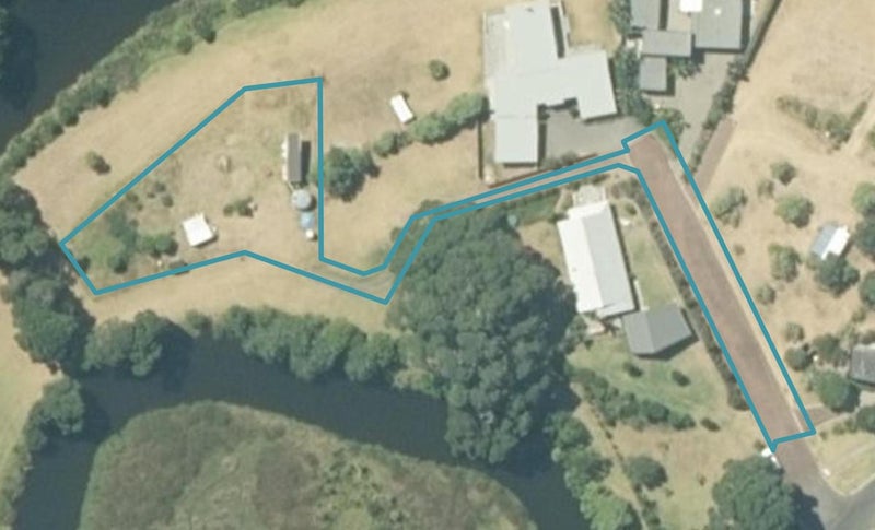 9 Pye Place, Hot Water Beach, Whitianga - Carousel 1
