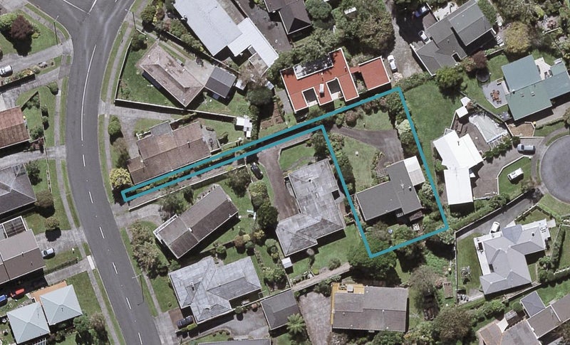 33B Wesley Avenue, Frankleigh Park, New Plymouth - Carousel 1