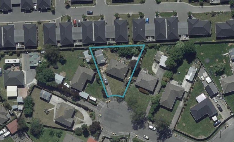 8 Heather Place, Mairehau, Christchurch - Carousel 1