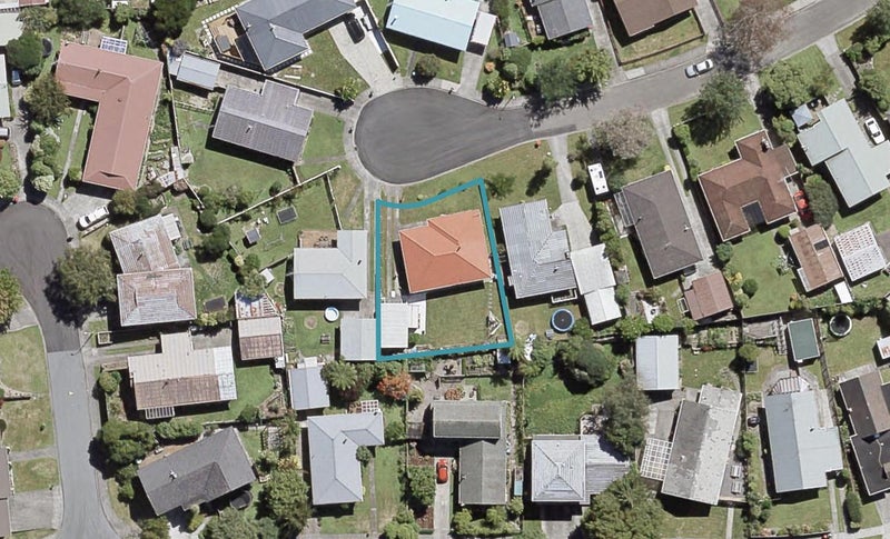 17 Seattle Grove, Totara Park, Upper Hutt - Carousel 1