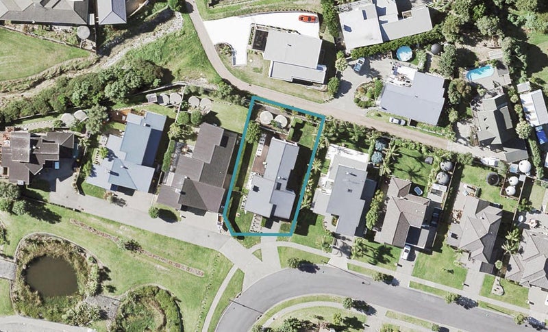 29 Pine Harbour Parade, Beachlands, Auckland - Carousel 1