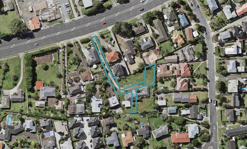 8 Whiti Lane, Pakuranga, Auckland - Carousel 1