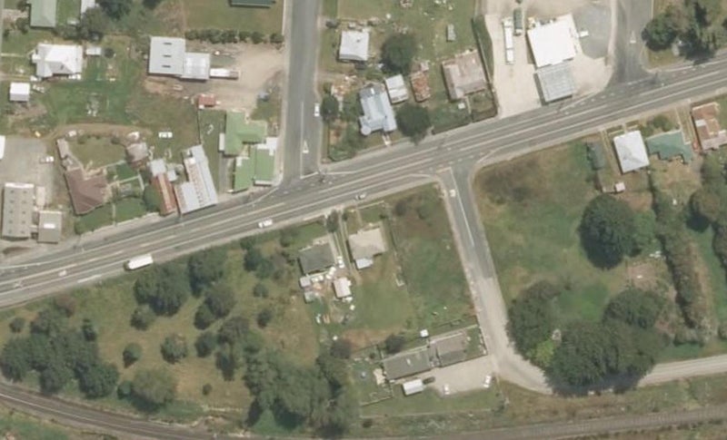 43 Main Road, Clinton - Carousel 1