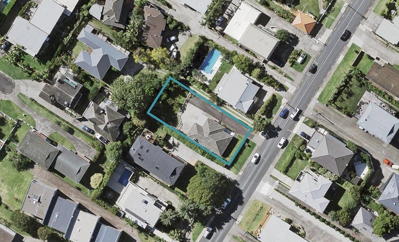 16 Hauraki Road, Hauraki, Auckland - Carousel 1